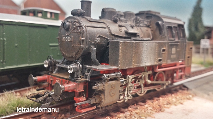 letraindemanu (1037b) patine locomotive à vapeur Br 80 Märklin 3604.jpg
