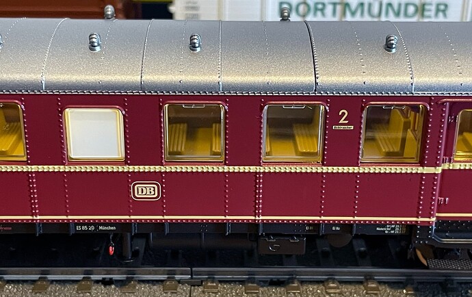 MK39583 ET85 27