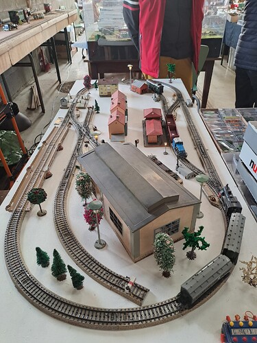 1743841163325994016072675629066