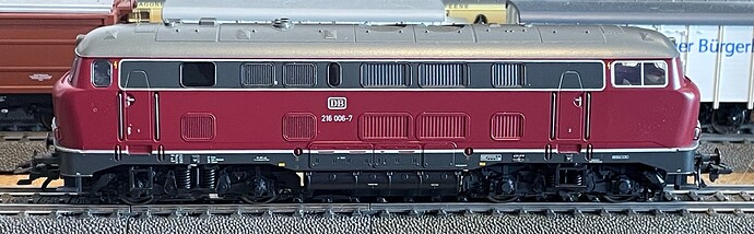 MK37740 V216 02
