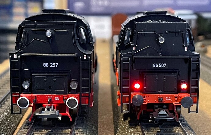 MK37086 BR86 Roco 08