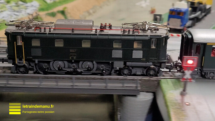 letraindemanu (3810) réseau Märklin 3 rails de Errol Locomotive Ae 3_6 II SBB CFF 10406 époque III source letraindemanu.fr