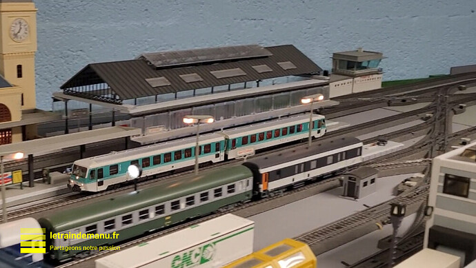 letraindemanu (3806) réseau Märklin 3 rails de Errol autorail classe 628.2 DB Märklin 3376 source letraindemanu.fr