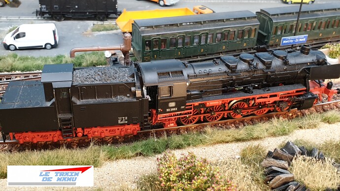 letraindemanu (2132) Locomotive à vapeur marklin 37843 Br 50 tender cabine DB