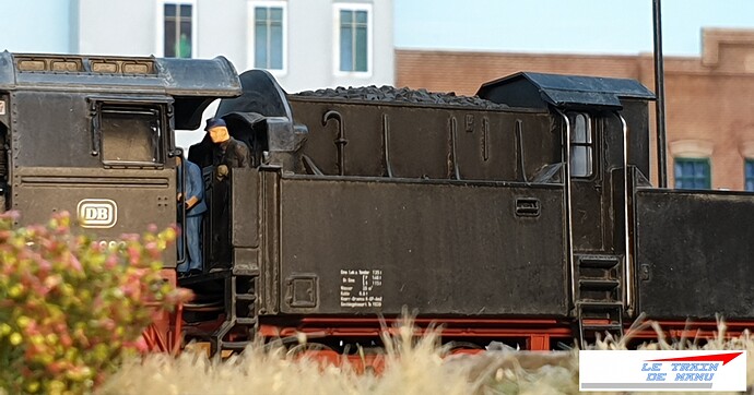 letraindemanu (2135) Locomotive à vapeur marklin 37843 Br 50 tender cabine DB