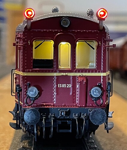 MK39583 ET85 31