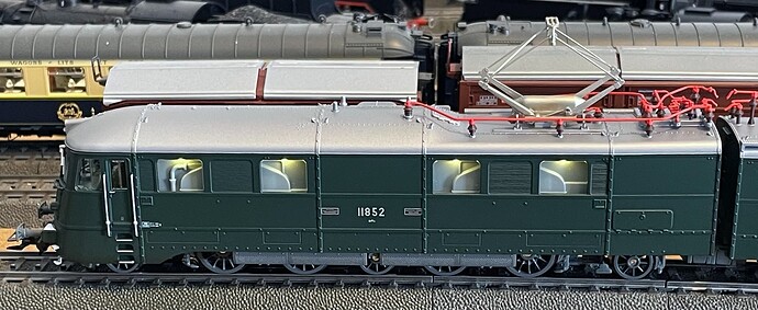 MK38590 Ae8-14 32