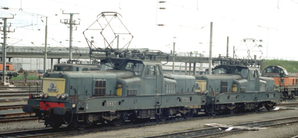 BB 12032 et 12023 Woippy 20-05-1995 Photo Bertrand VIMONT.jpg