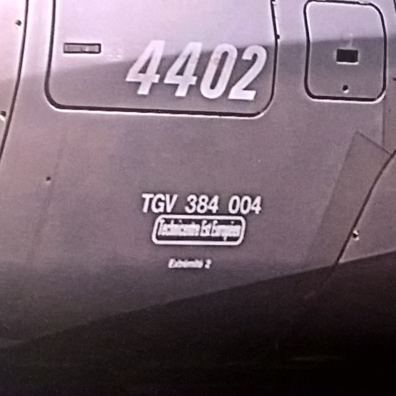 TGV V150 03.jpg