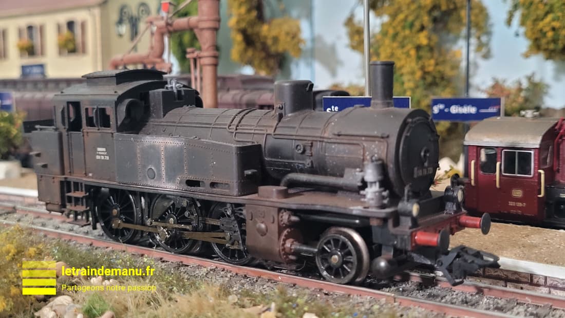 letraindemanu (3627) patine locomotive à vapeur 130 TB 721 Märklin 36371 Trix Source letraindemanu.fr